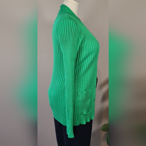 ETOILE V-Neckline Kelly Green Stretch Cardigan Sweater Women's Size XL - Picture 3 of 10